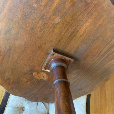 Mahogany Pie Crust Table