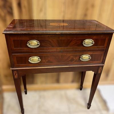 Vintage Hekman Traditional Wooden Silver Chest