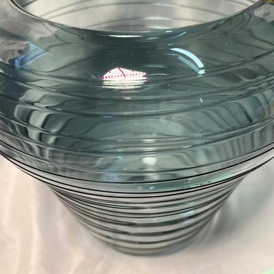 Wow!  Threaded vase
