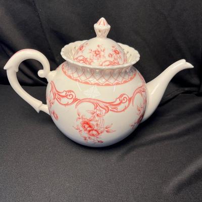 Modern Pink teapot