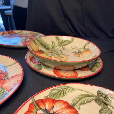 Tomato plates