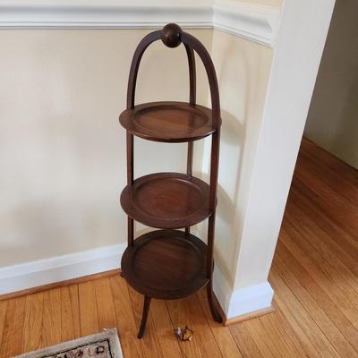 Vintage 3 Tied Pie Stand