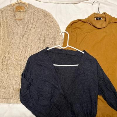 Sweater/long sleeves