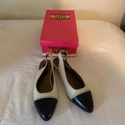 Vintage Ladies Pumps, Leather Boots, and More, Sz 8.5/9 (UB1-KW)
