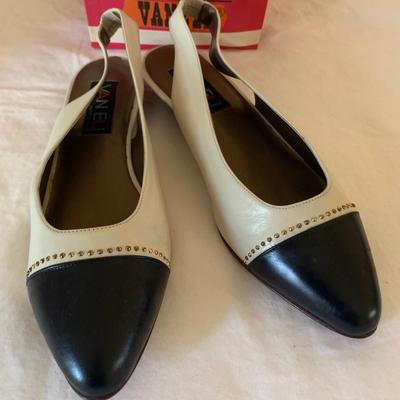 Vintage Ladies Pumps, Leather Boots, and More, Sz 8.5/9 (UB1-KW)