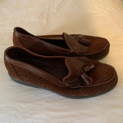 Vintage Ladies Pumps, Leather Boots, and More, Sz 8.5/9 (UB1-KW)