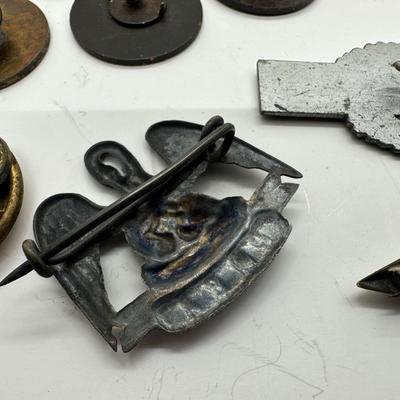 WW1 / WW2 Buttons & Pins
