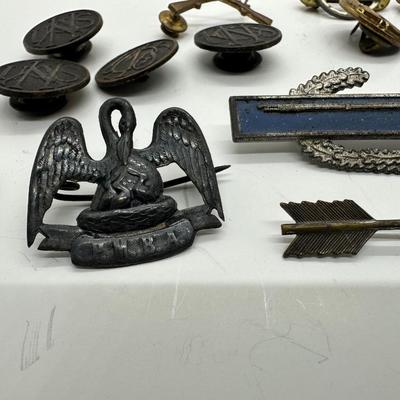 WW1 / WW2 Buttons & Pins
