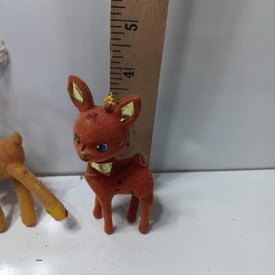 Two vintage Flocked deer - Buck and doe
