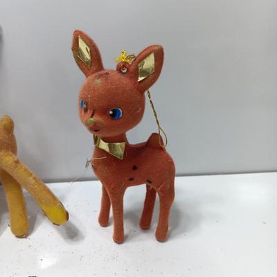 Two vintage Flocked deer - Buck and doe