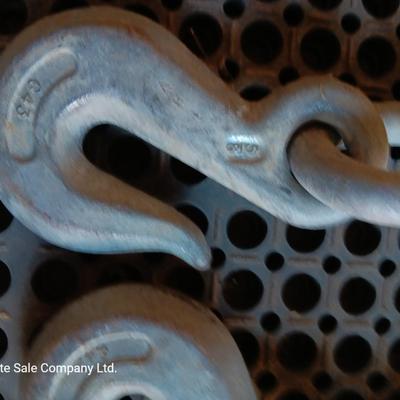 8-foot chain with 5/8 hooks on end