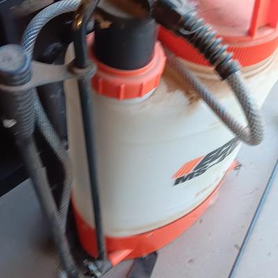 Echo MS-402 Backpack style weed sprayer with wand and back straps