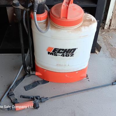 Echo MS-402 Backpack style weed sprayer with wand and back straps