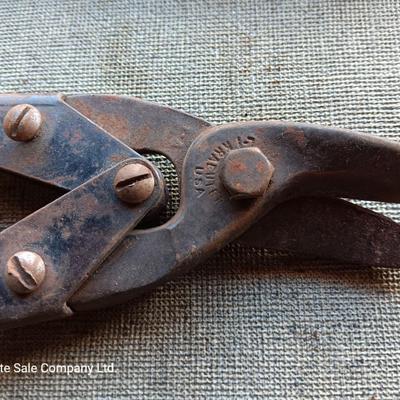 Three pairs of vintage sheers / snips metal scissors