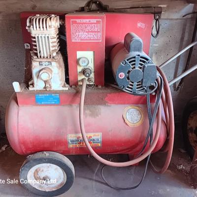 Sanborn Manufacturing Electric Air Compressor with hose