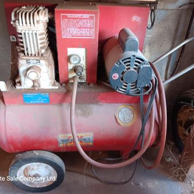 Sanborn Manufacturing Electric Air Compressor with hose