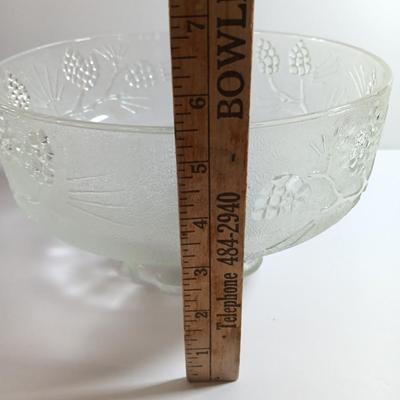 Tiara Exclusives Ponderosa Pine master salad bowl. Clear. Made for Tiara by Indiana Glass Company