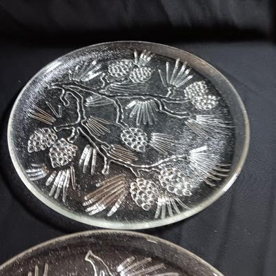 Four Tiara Exclusives Ponderosa Pine master Dinner plates (2 of 2)