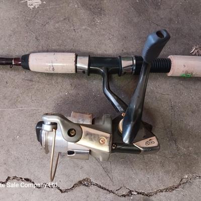 Two nice fishing poles with reels - Pack Rod - and CW 300