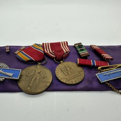 Military Ribbons & Medals (lot 8)