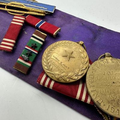Military Ribbons & Medals (lot 8)