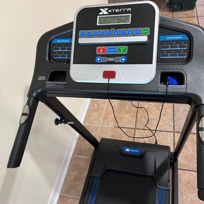 XTERRA FITNESS TR150 FOLDING TREADMILL