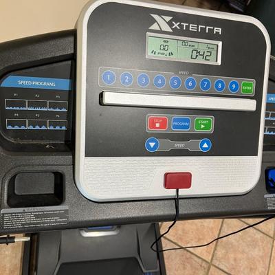 XTERRA FITNESS TR150 FOLDING TREADMILL