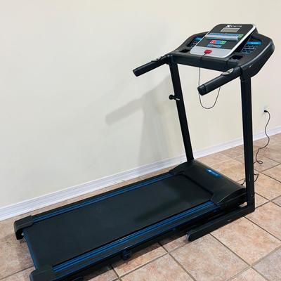 XTERRA FITNESS TR150 FOLDING TREADMILL