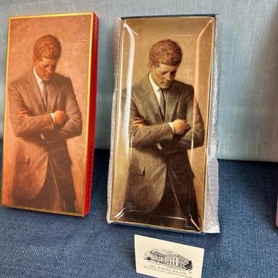 Lot 14 John Kennedy and Jacqueline Kennedy ceramic trays in gift boxes