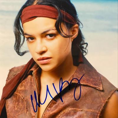 Michelle Rodriguez
signed photo