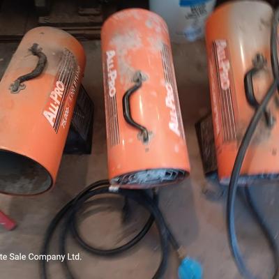 Three All pro propane force air heaters 1 working 2 for parts