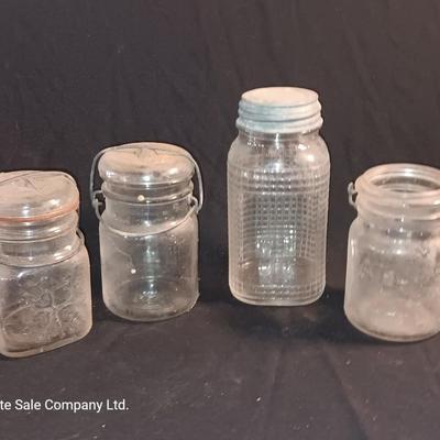 Four Antique jars Zinc lid -