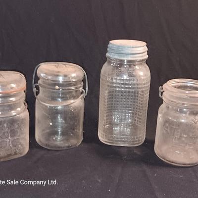 Four Antique jars Zinc lid -