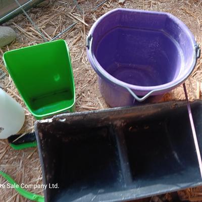 Feeders, spray bottles, show sticks and other items for pig / swine showing. 4-H