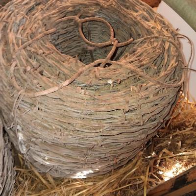 Full roll of Barb wire for barbed wire fencing (2 of 5)