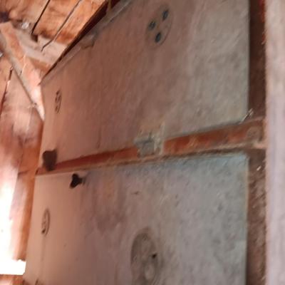 Metal chicken brooder with all the feeders