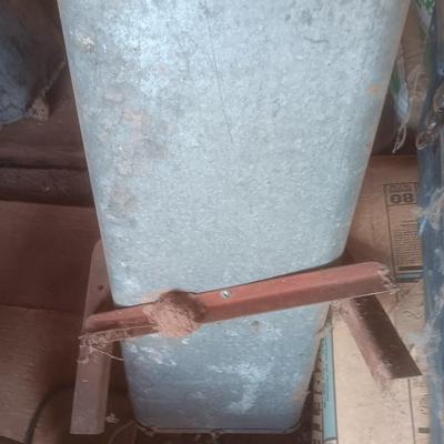 Long chicken feeder and electric water heaterray