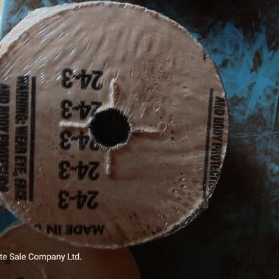 LOTS of new packages of 4" sanding pad / disks