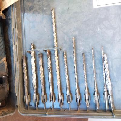 Bosch hammer SDS=Plus Drill in metal case with accessories