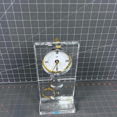 HOYA  Crystal Clock Clear