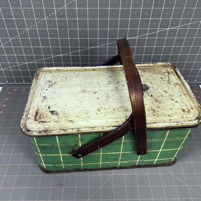 Green Sage Colored Tin Picnic Basket With Handles, ANTIQUE 