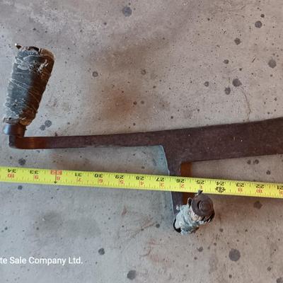 Vintage Antique Primitive Hay Cutting or Ice Knife Hand Saw Rustic Barn / Farm Tool