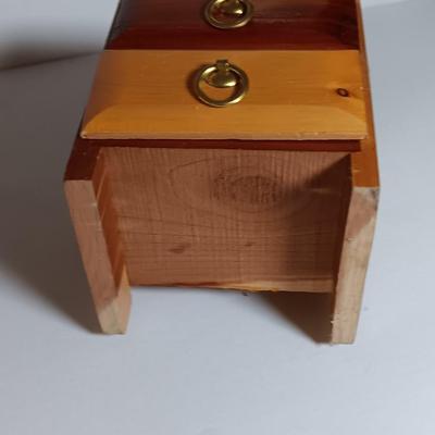 Vintage Riess elephant with babies on a chain and a cedar jewelry box from Glen Echo resort