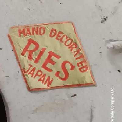 Vintage Riess elephant with babies on a chain and a cedar jewelry box from Glen Echo resort