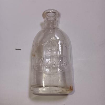 Collection of small collectible items - Vintage Kent knife - coors ashtray - and more trinkets