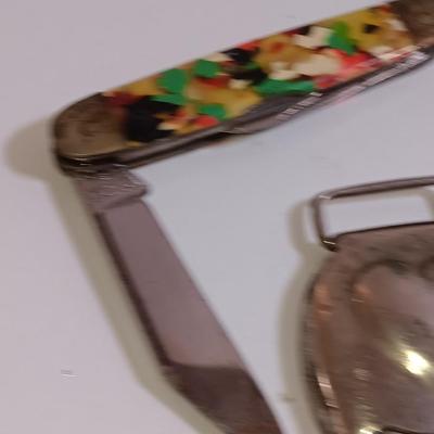 Collection of small collectible items - Vintage Kent knife - coors ashtray - and more trinkets