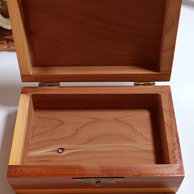 MAN CAVE Vintage Norcrest English setter with pheasant - cedar box from Glen Echo and a new pocketknife