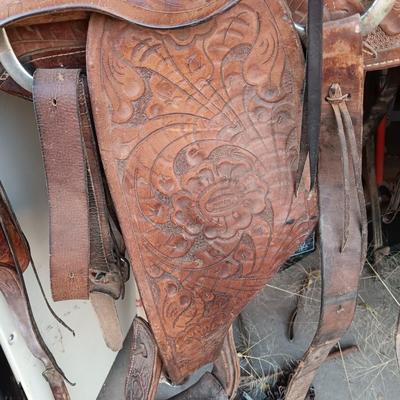 Buck Steiner Western Saddle with breast collar