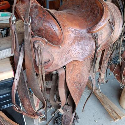 Buck Steiner Western Saddle with breast collar