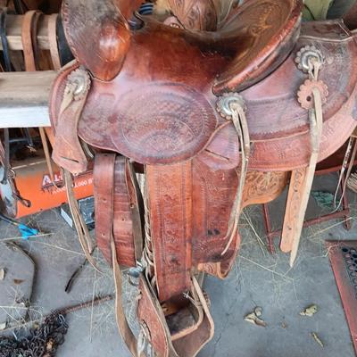 Antique Child's Saddle / Pony saddle